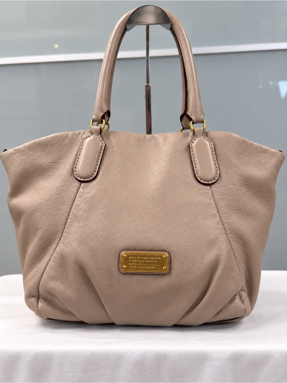 Marc by Marc Jacobs Standard Supply Workwear Leather Slouchy Tote Bag Taupe